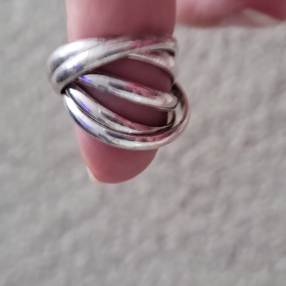 Silver ( Not Sterlimg) Link Ring - image 3